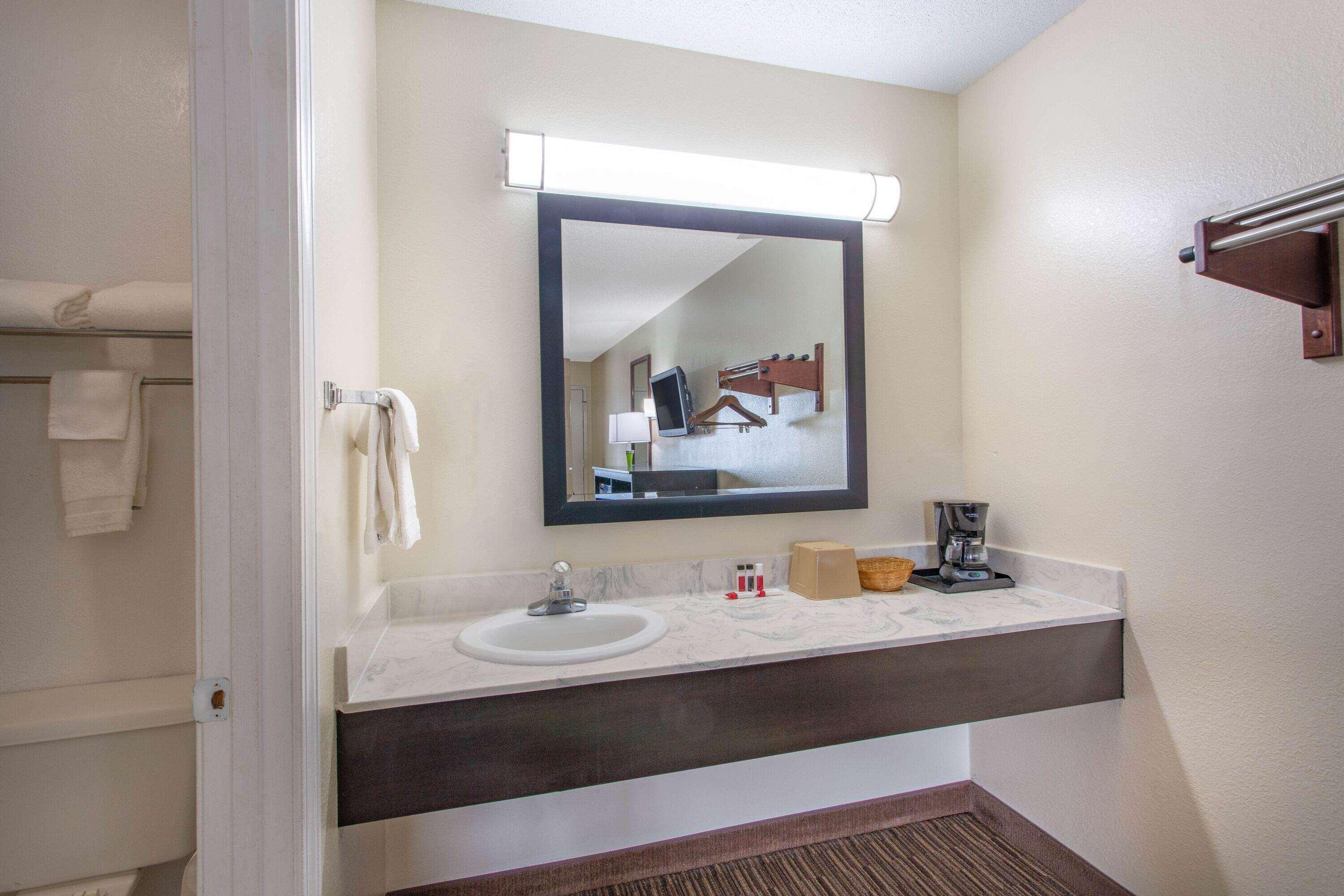 Super 8 Florence South Carolina Ngoại thất bức ảnh